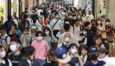 Osaka to raise COVID-19 alert to highest level amid record cases
