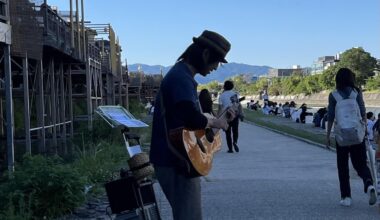 Long shot: does anyone recognise this busker?
