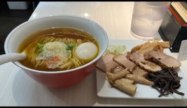 Gyorai Uses Coffee Siphons to Make Ramen