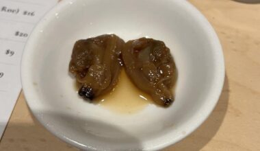 ID on this clam treat at handroll bar?