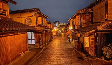 Early morning photo, Higashiyama District.