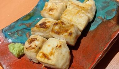 I have found the best Yakitori Izakaya. Osaka is too much fun. If you are going to Osaka, please visit Yakitoriyu.