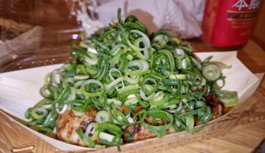 My favourite takoyaki place in Osaka - Hanadako はなだこ