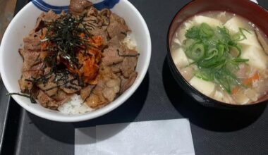 A simple yet satisfying lunch: Gyudon and miso soup