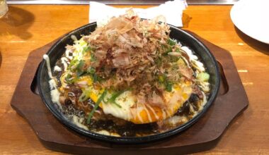 Can someone help me identify this dish?