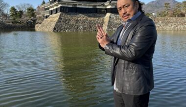 Hirooki Goto IWGP World Heavyweight Championship challenge prayer circle