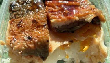 Tamagoyaki top with unagi.