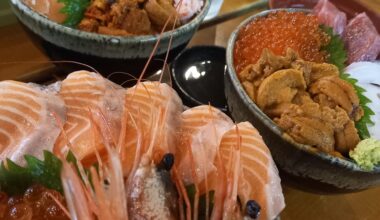 Seafood Donburi