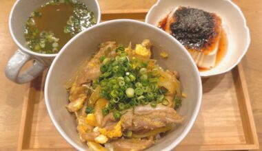Oyako-don/miso soup/spicy tofu
