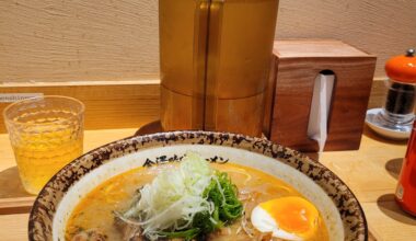 Ramen with roasted bacon