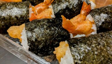 Tenmusu：Rice balls filled with shrimp tempura