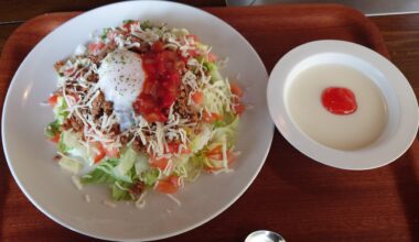 タコライスとパンナコッタ Taco rice and panna cotta