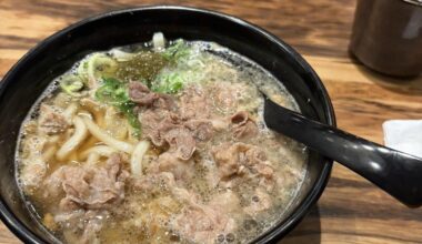 これはかすうどん。