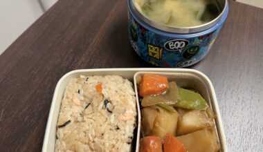 Nikujaga, Kakikomi gohan, miso soup
