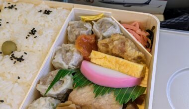 Kiyoken's shumai bento is one of the most famous bentos in 🇯🇵Japan.