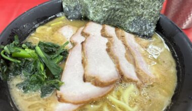 家系ラーメン　杉田家