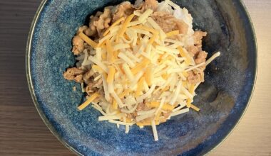Sukiya Temporarily Closes and Homemade Four-Cheese Gyudon