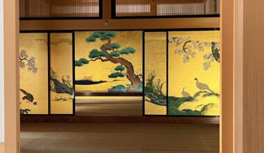 A life wrapped in gold—wanna live there?