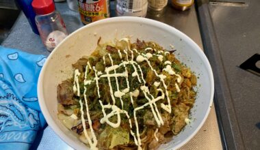 Homemade yakisoba after hangover 😵:p
