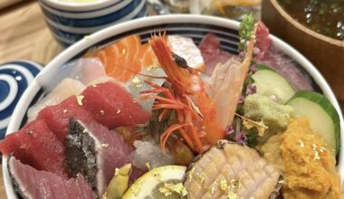 Tsukiji fish market 築地市場 in Tokyo 🎣🍣🎏