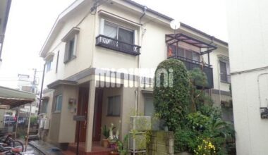 How much does it actually cost to move in an appartment like this?