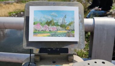 Went to Banpakukinen Koen today to paint. I ended up giving away my second painting to the folks sitting on the bench in front of me that I painted.