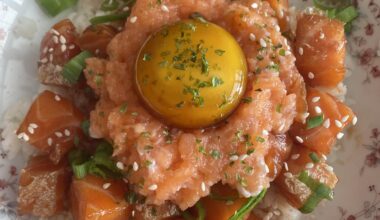 marinated salmon donburi