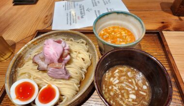 Tsukemen with shrimp and garlic bone dipping sauce