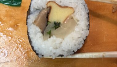 what is this in my vegetarian maki?