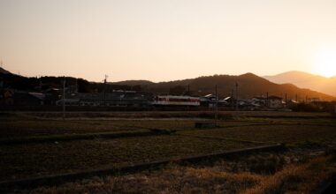 Evening train to Arita, Saga