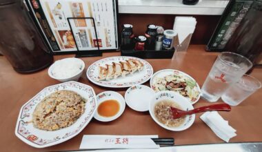 Chinese restaurant "Gyoza no Osho"