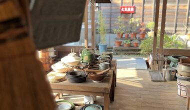 Wonderland of Japan: Today, I will introduce you to an old Japanese grocery store🐶