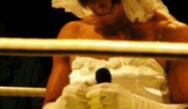 Kota ibushi in a wedding dress