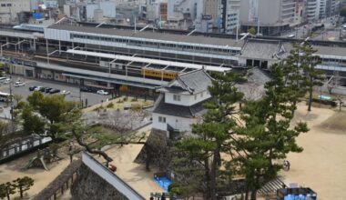 Fukuyama-jo - the castle by the train station