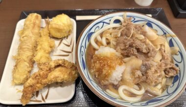 Niku bukkake Udon at 丸亀製麺(Marugame Seimen)
