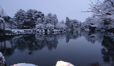 Snowy (and devoid of crowds) Kenrokuen Garden, Kanazawa