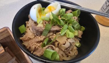 久しぶりに牛丼を作りました。