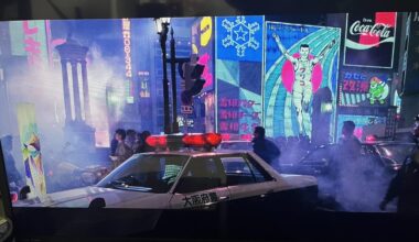 I was watching “Black Rain”and quite surprised They shoot this movie in Osaka!!