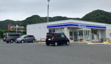 Convenience store Lawson to begin offering parking space to sleep in cars for 2,500 to 3,000 yen a night