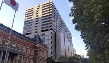 5 Ex-SMBC Nikko Officials Convicted in Market Manipulation Case
