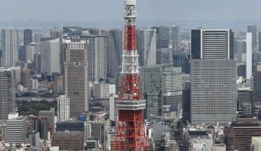 Tokyo Tower from the Roppongi Hills Mori Tower