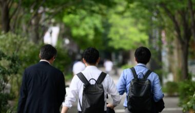 Japan’s public workers set to get largest pay hike in 34 years
