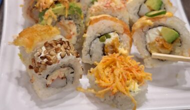 True love in the form of sushi 💕