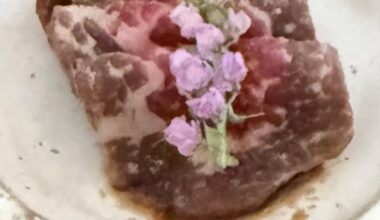 Name of flowers on wagyu sashimi