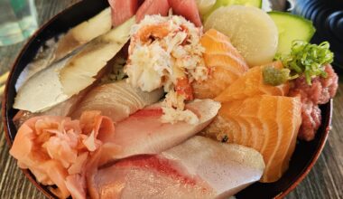 Chirashi-don