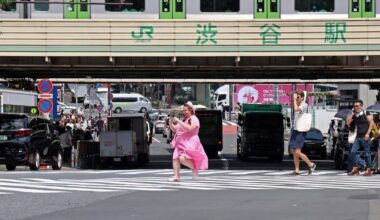 Everyone is the main character, and someone is in the background: Shibuya Scramble Crossing is a "stage" that attract foreign visitors