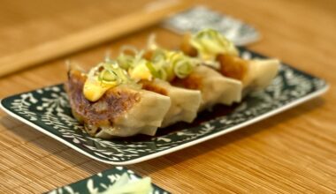 Yaki gyoza "grilled gyoza"