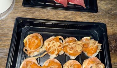 Dinnertime: Salmon and salmon roll