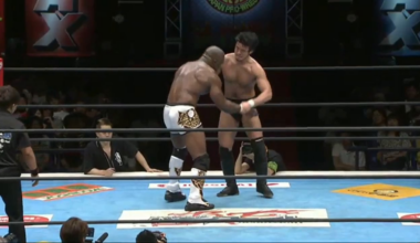 Shelton Benjamin counters Shibata's GTS into an Ankle Lock.