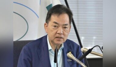 Complaints flood local governments with complaints about bear culling, Environment Minister Asao calls for restraint, saying it "intimidates officials and hunters"